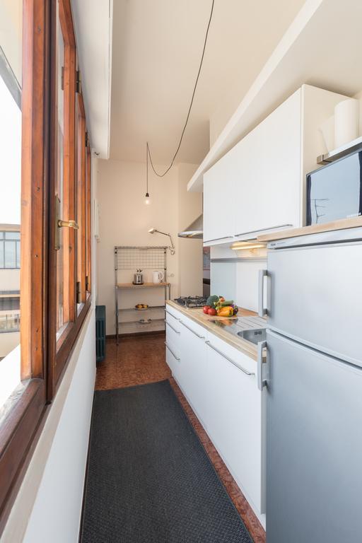 Roommo Lungarno Florence Buitenkant foto